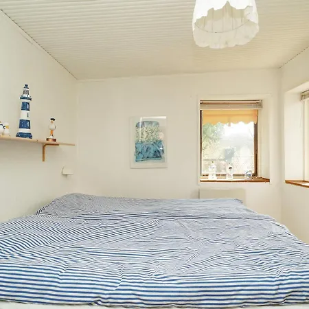 6 Person In Nykobing Sj * Højby